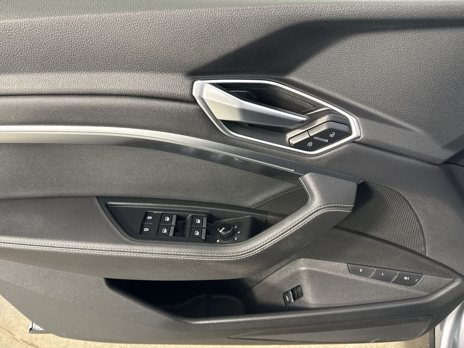 2021 Audi e-tron Premium quattro