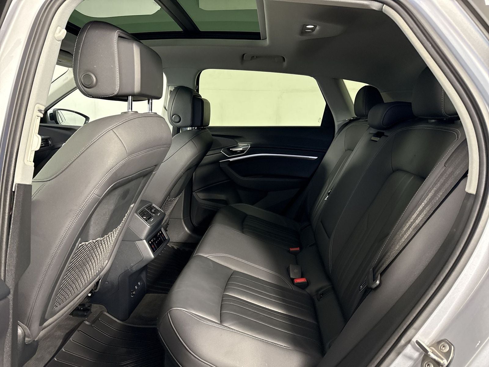 2021 Audi e-tron Premium quattro