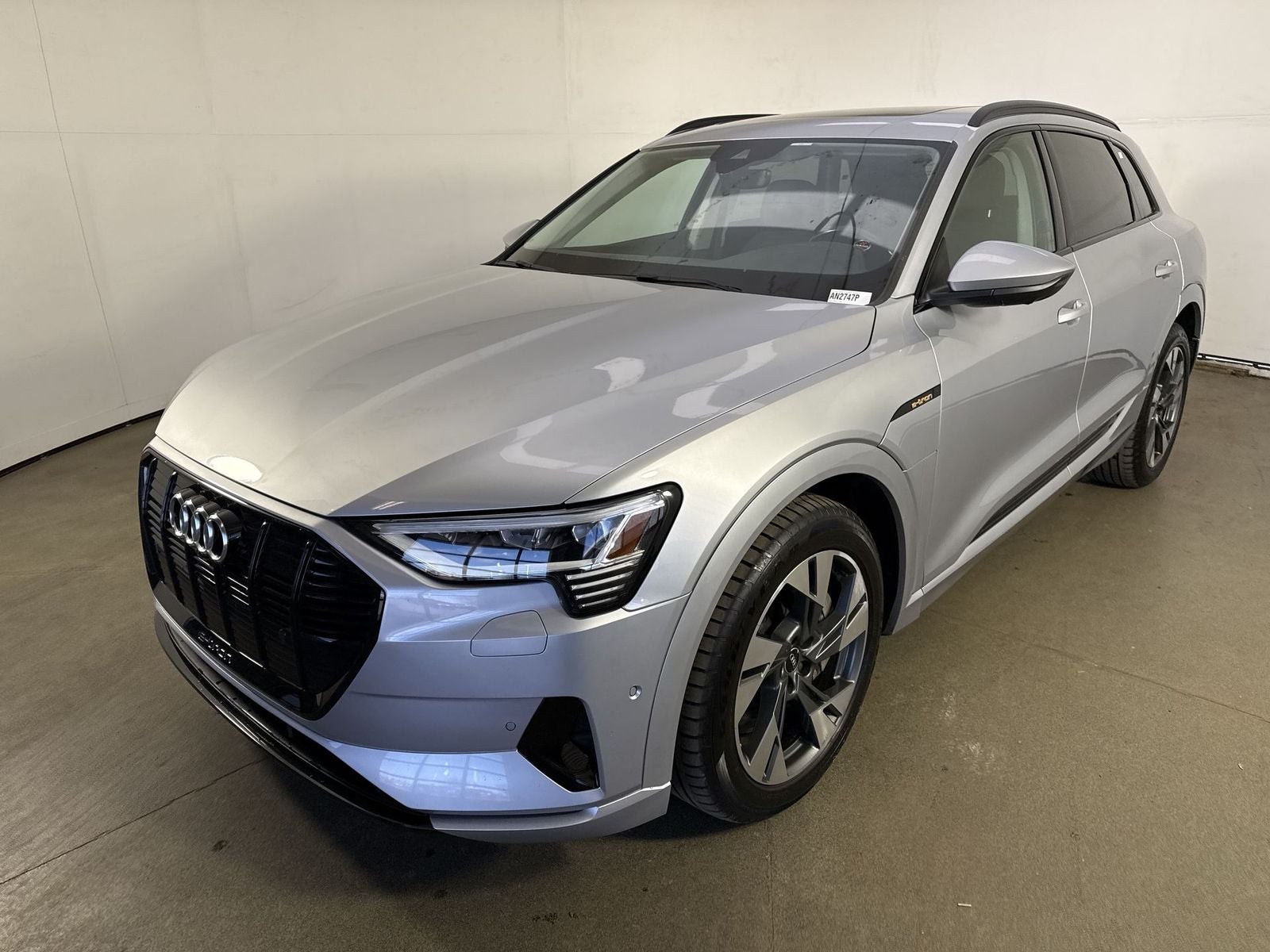 2021 Audi e-tron Premium quattro