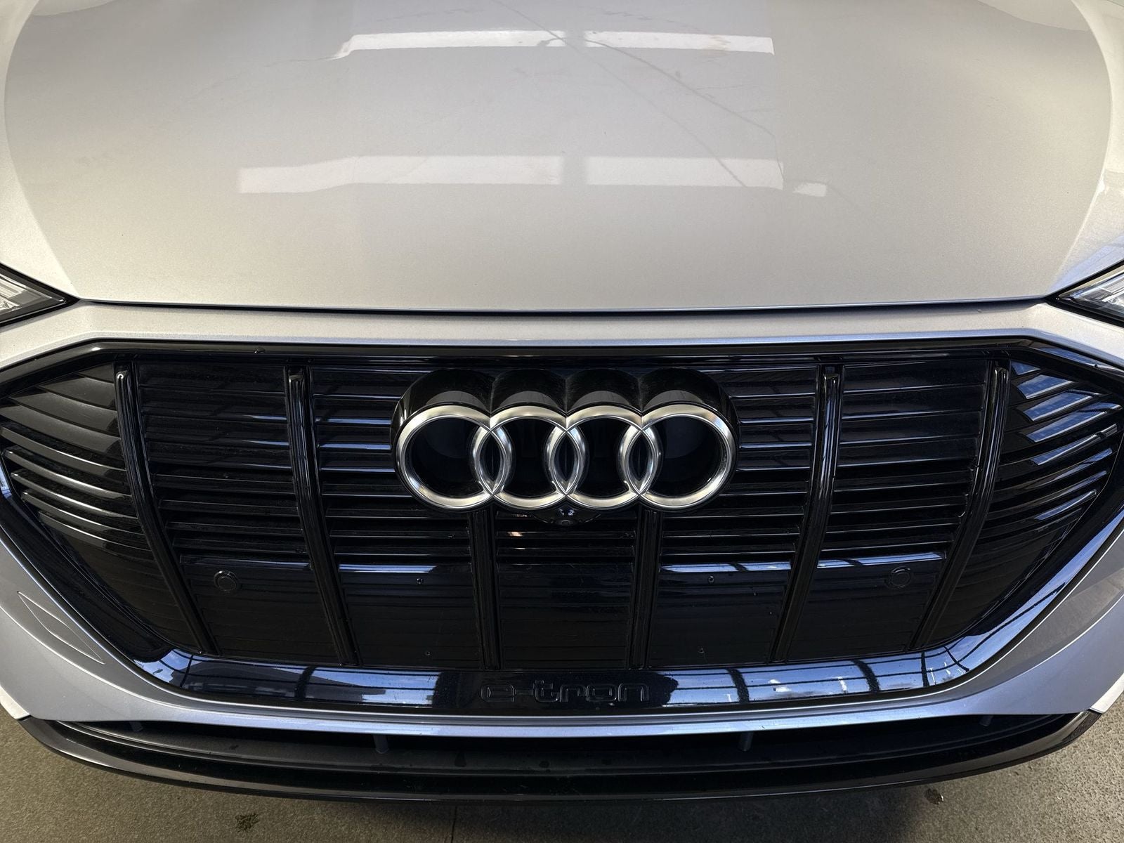 2021 Audi e-tron Premium quattro