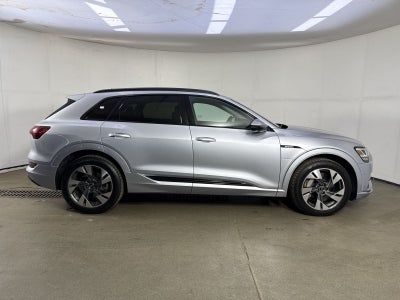 2021 Audi e-tron Premium quattro