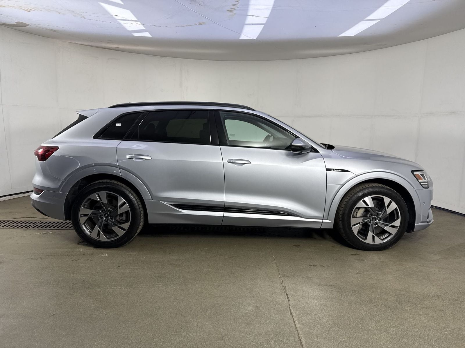 2021 Audi e-tron Premium quattro