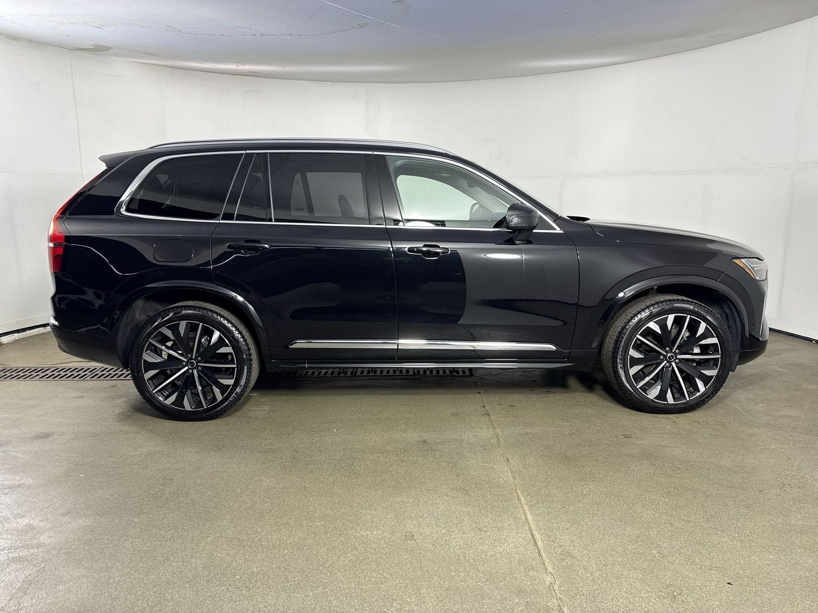 2025 Volvo XC90 B6 Plus 7-Seater 2025.5