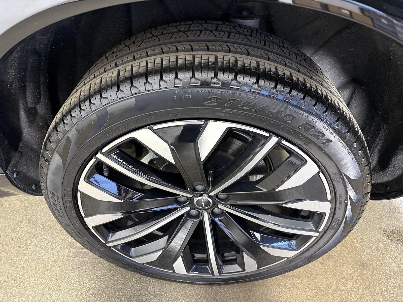 2025 Volvo XC90 B6 Plus 7-Seater 2025.5