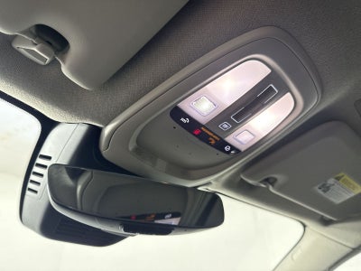 2024 Volvo XC40 B5 Plus Dark Theme