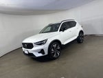 2024 Volvo XC40 B5 Plus Dark Theme