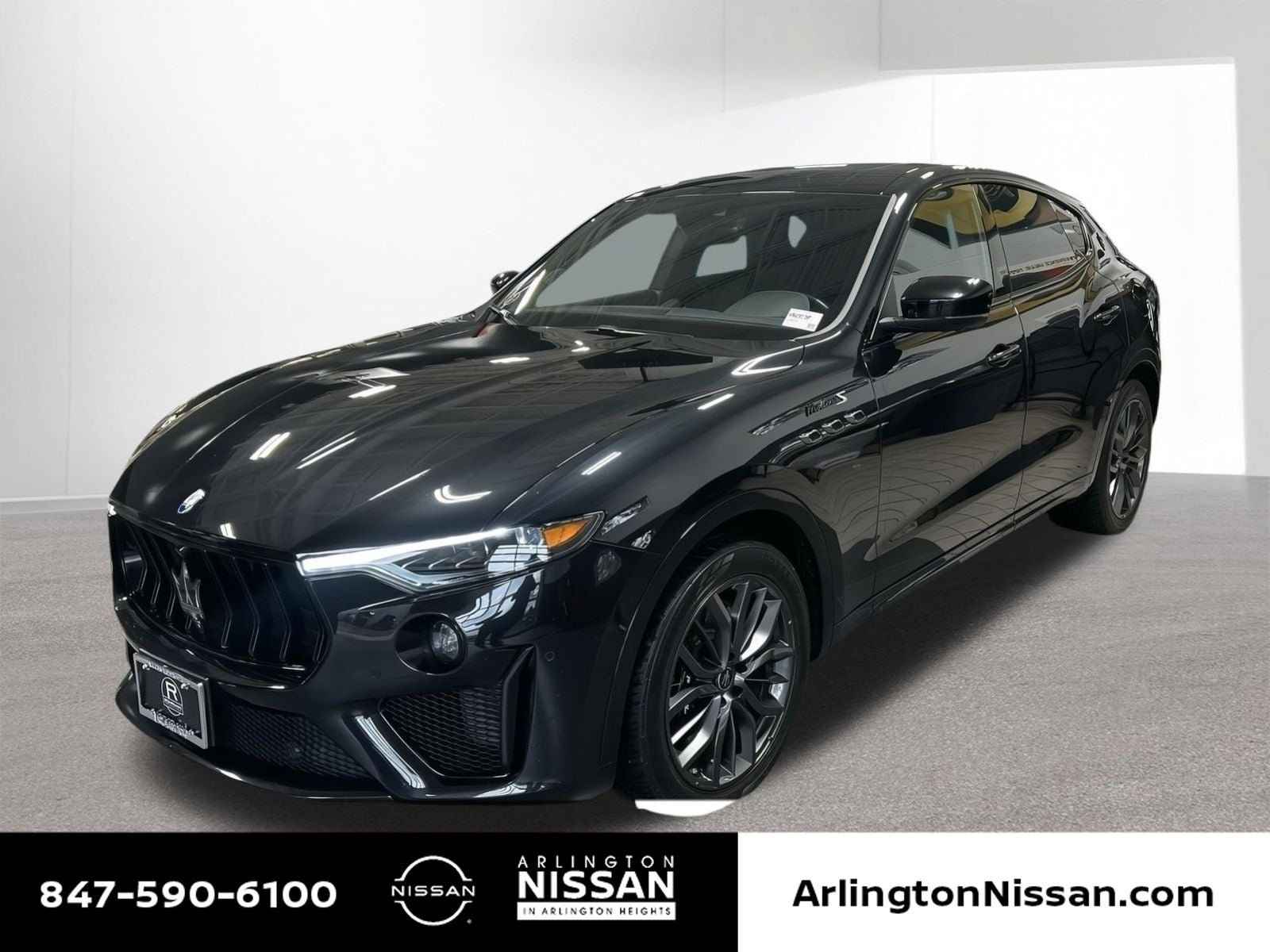 2023 Maserati Levante Modena S's photo