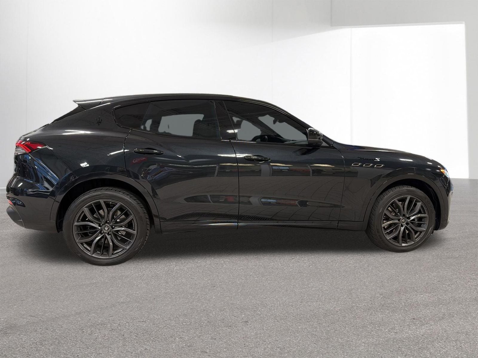 2023 Maserati Levante Modena S V8